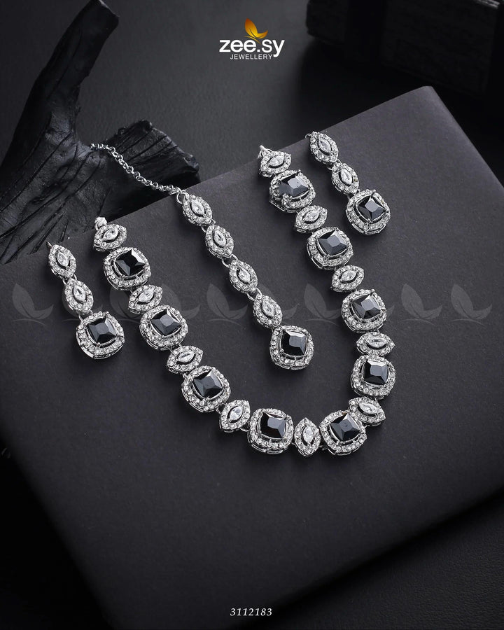 Scabiosa Necklace Set Silver Black Necklace Sets - Zeesy Jewellery Pakistan | Premium Artificial & Imitation Jewellery
