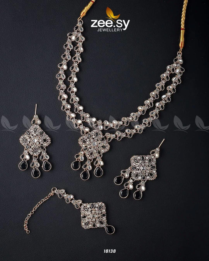 Juggan Necklace Set Golden Black Necklace Sets - Zeesy Jewellery Pakistan | Premium Artificial & Imitation Jewellery