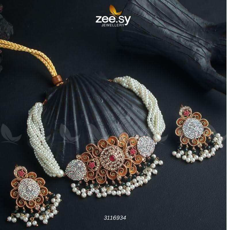 Maya Ali Necklace Sets Golden Red Necklace Sets - Zeesy Jewellery Pakistan | Premium Artificial & Imitation Jewellery