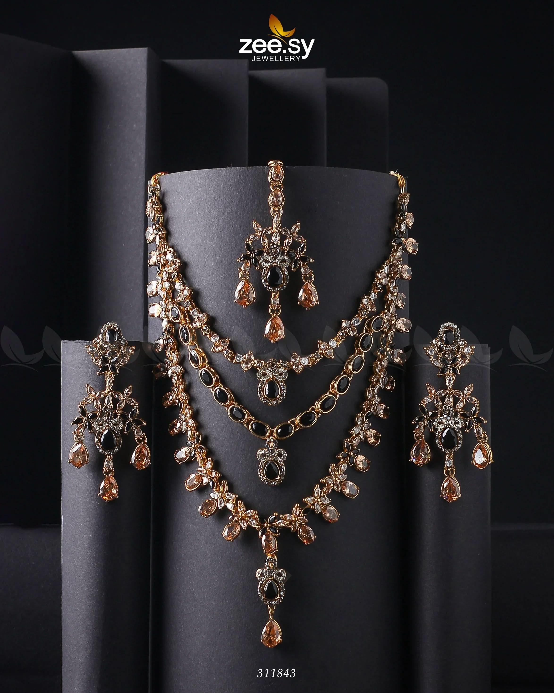 Sonya's Necklace Set Golden Black Necklace Sets - Zeesy Jewellery Pakistan | Premium Artificial & Imitation Jewellery