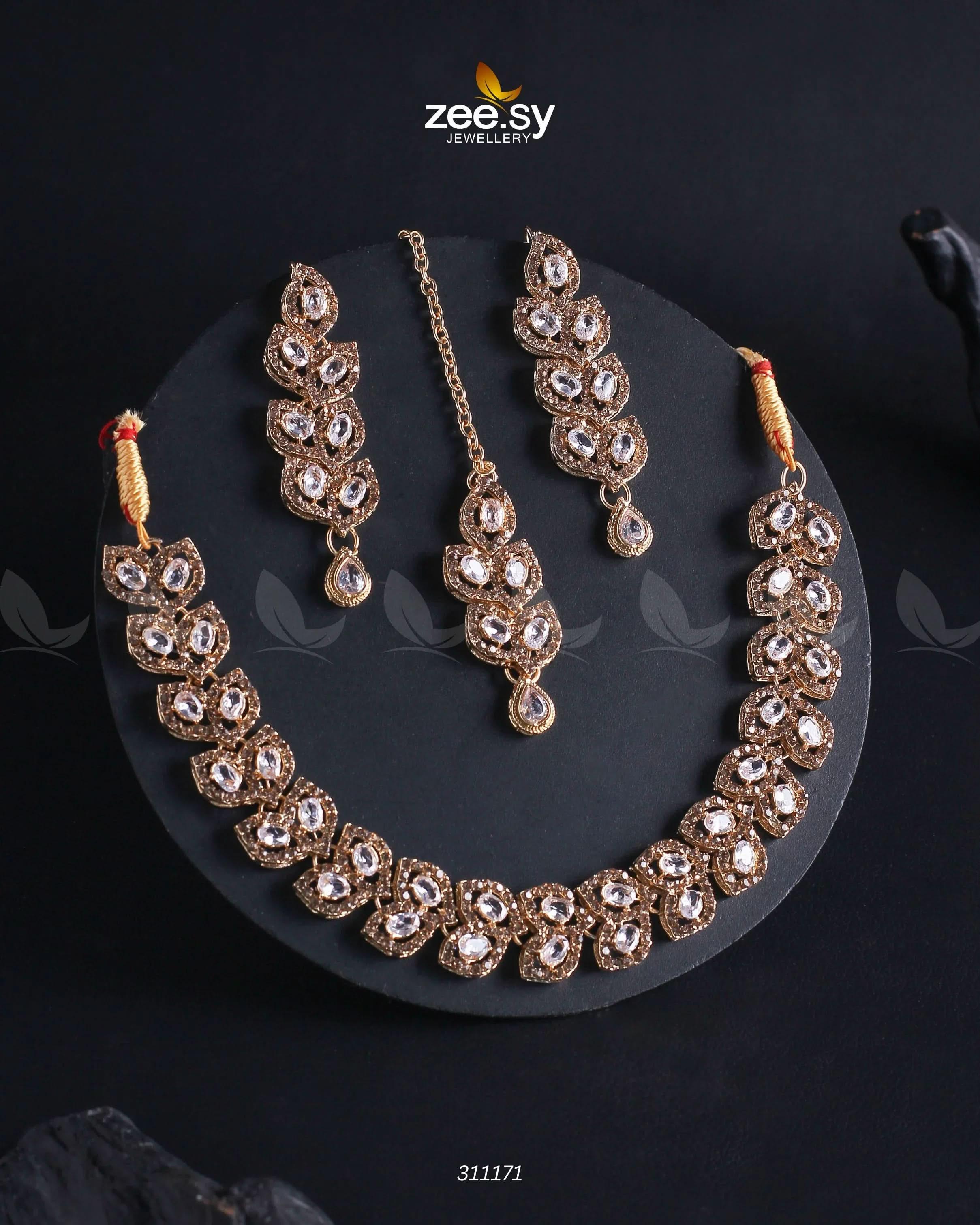 Elara Necklace - Zeesy.pk