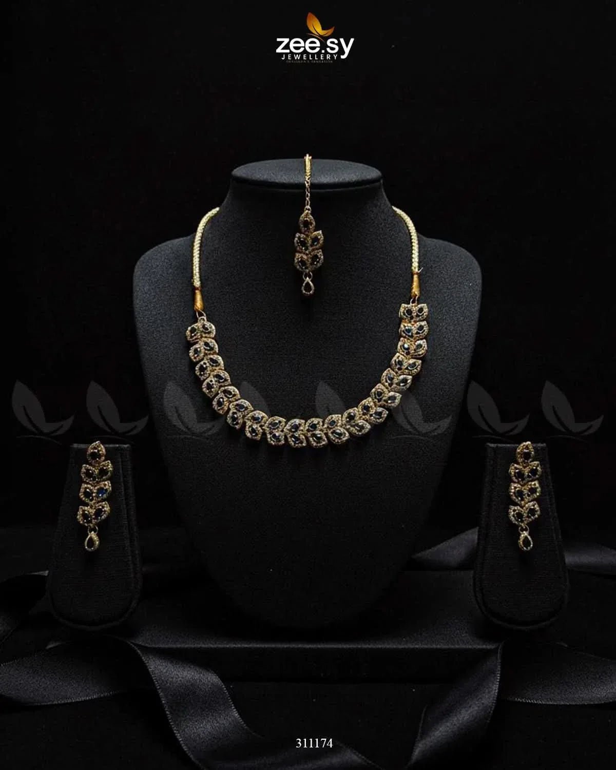 Elara Necklace - Zeesy.pk