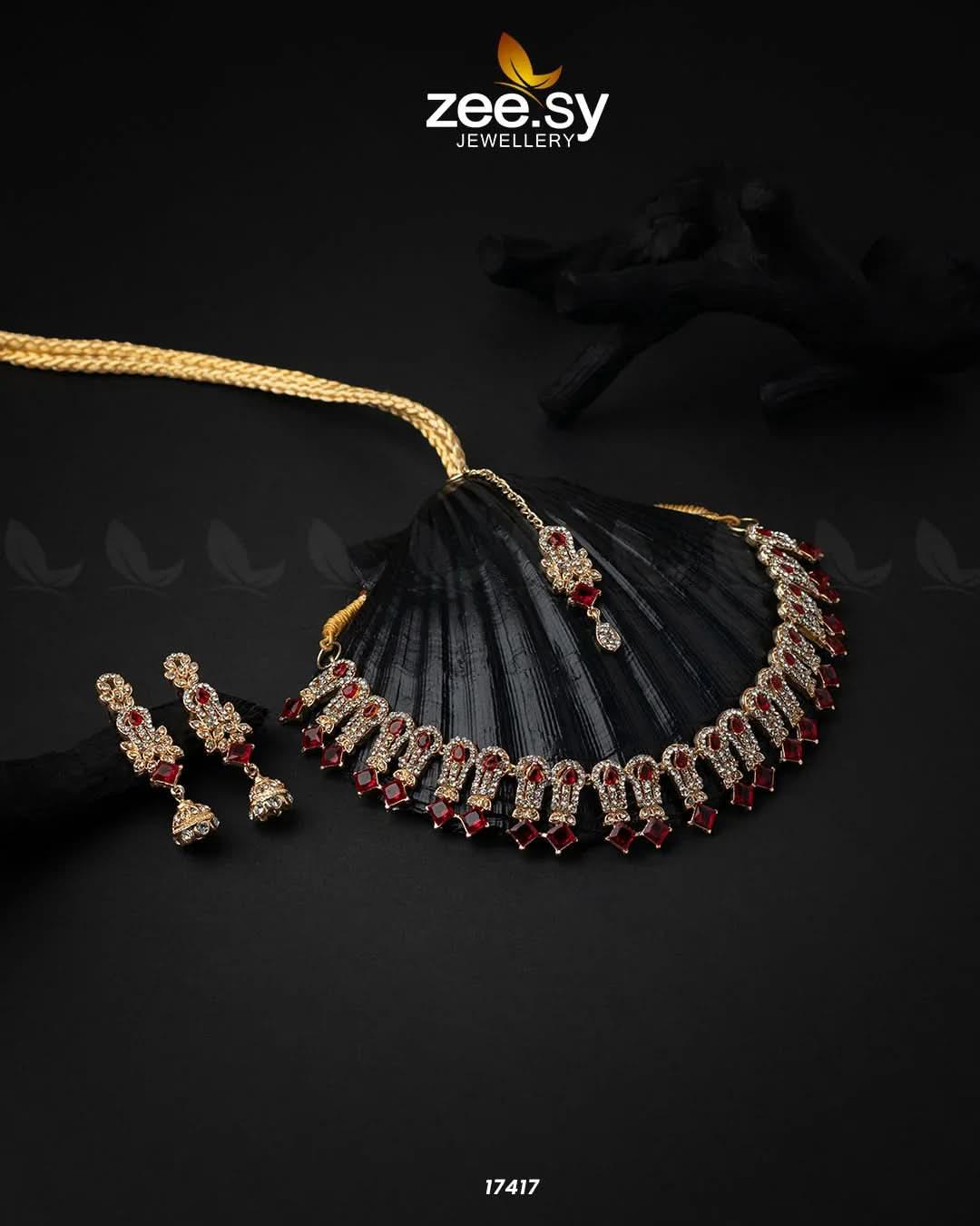 Classic Zircon Necklace - Zeesy.pk