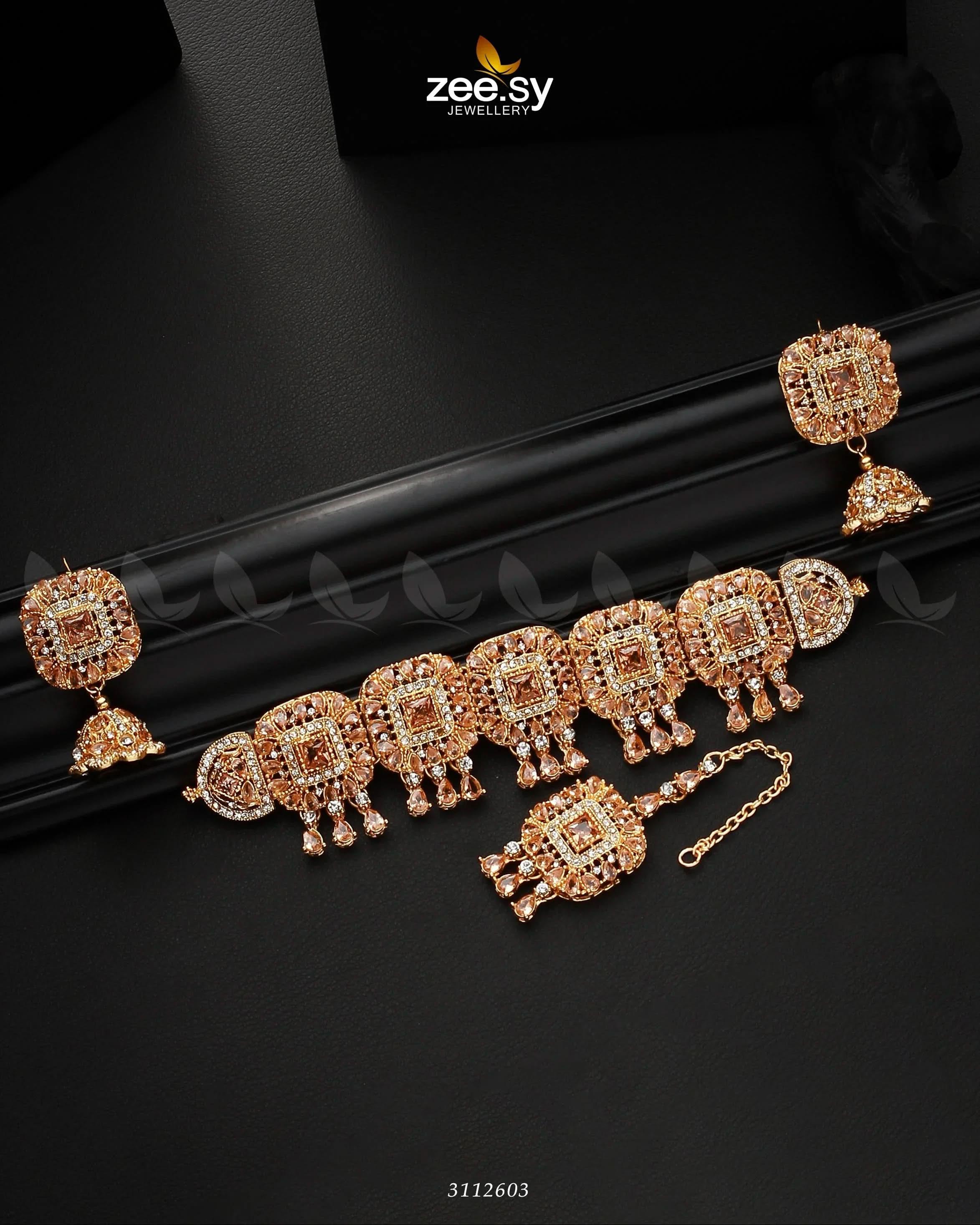 Kiran Necklace Set - Zeesy.pk