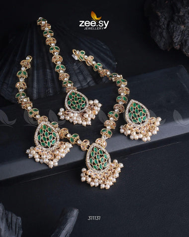 Luxe Necklace Set Golden Green Necklace Sets - Zeesy Jewellery Pakistan | Premium Artificial & Imitation Jewellery