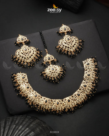 Maniha Necklace Set Golden Black Necklace Sets - Zeesy Jewellery Pakistan | Premium Artificial & Imitation Jewellery