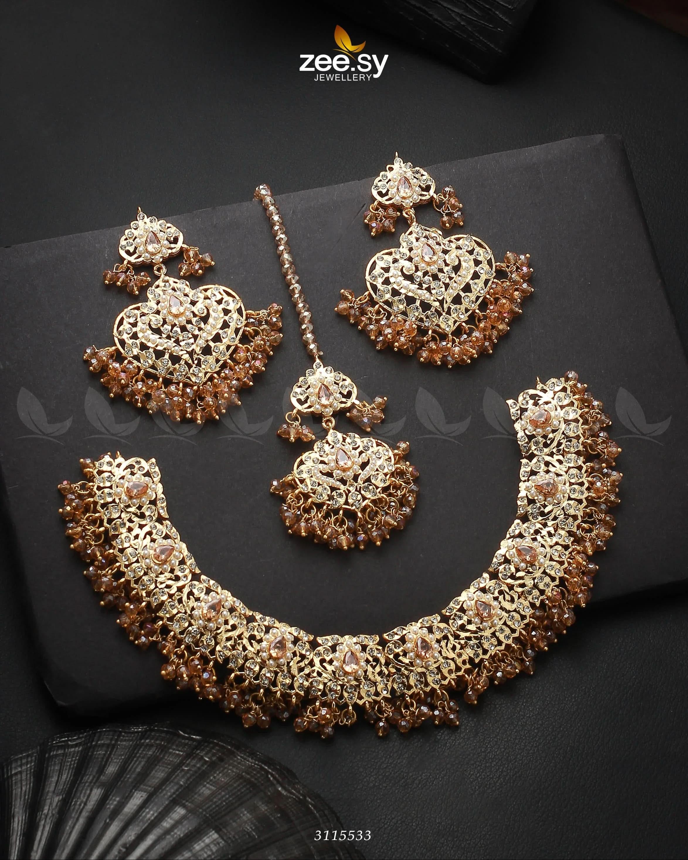 Maniha Necklace Set - Zeesy.pk