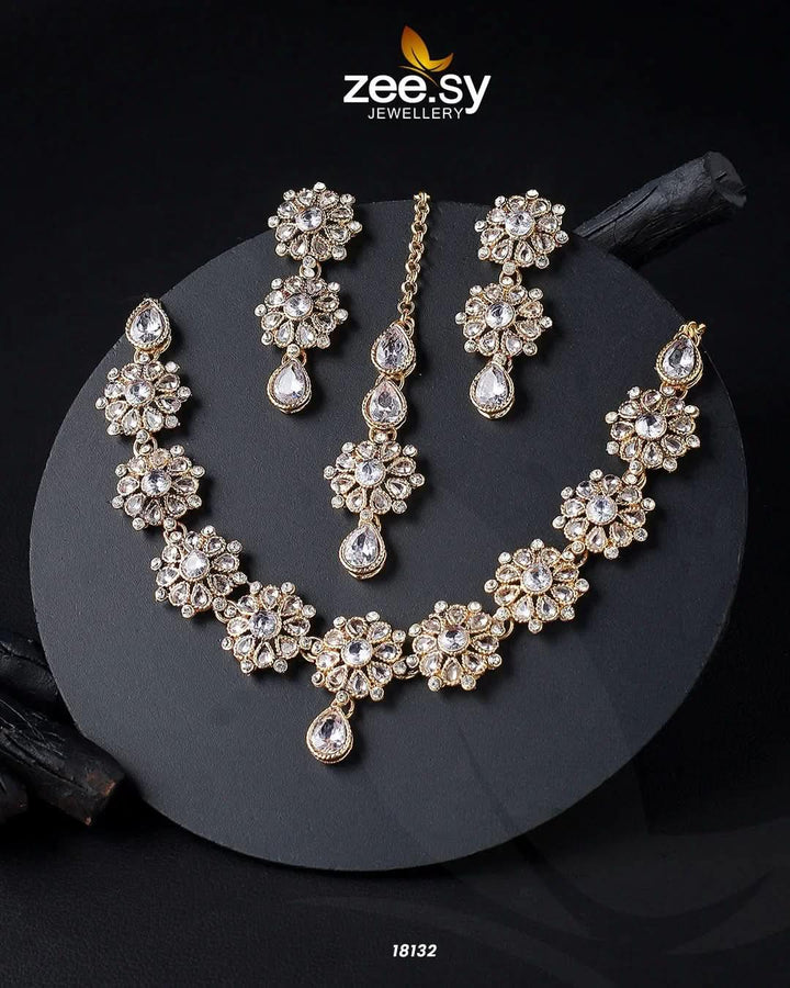 Narcissus Necklace Set Golden White Necklace Sets - Zeesy Jewellery Pakistan | Premium Artificial & Imitation Jewellery