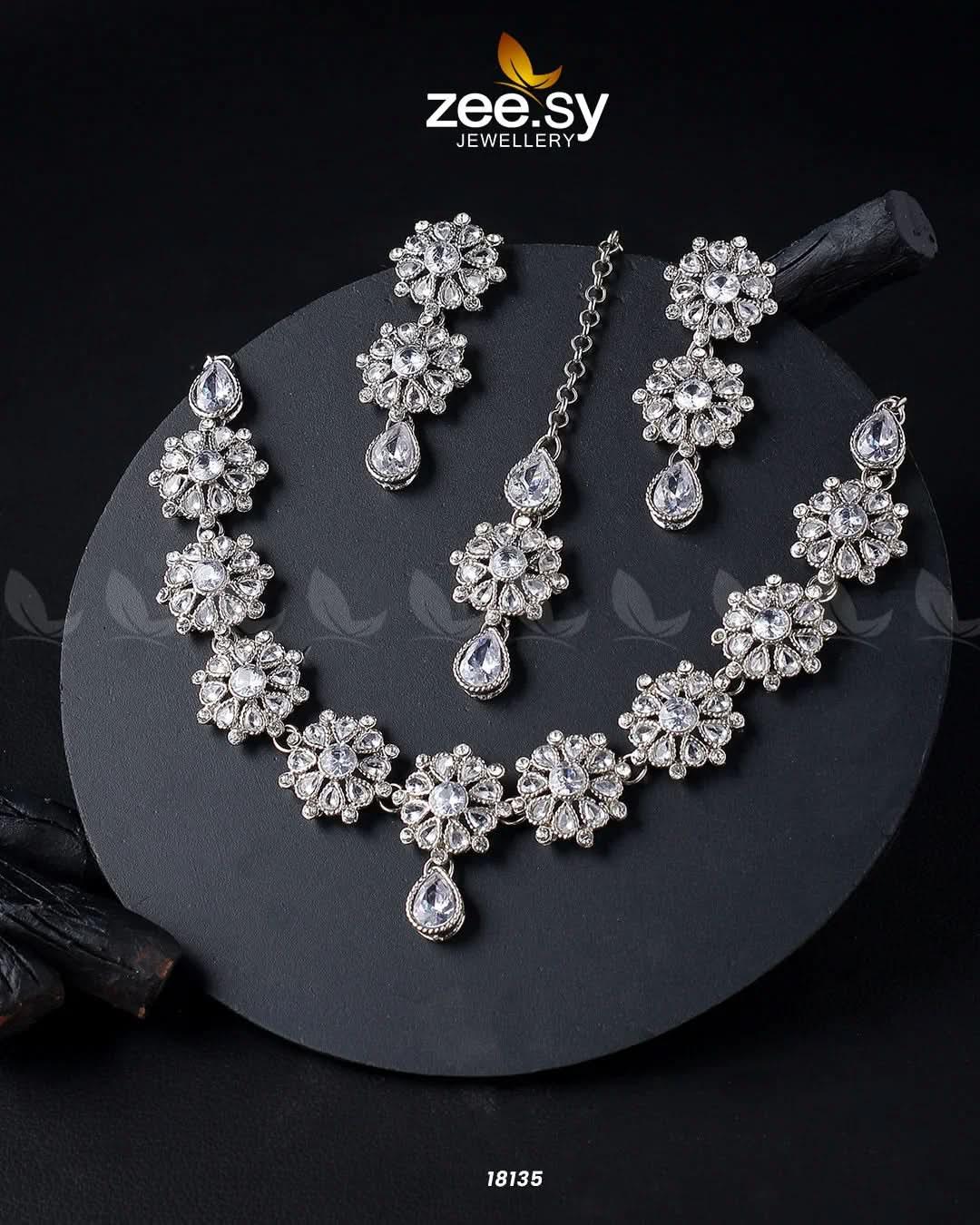 Narcissus Necklace Set Silver White Necklace Sets - Zeesy Jewellery Pakistan