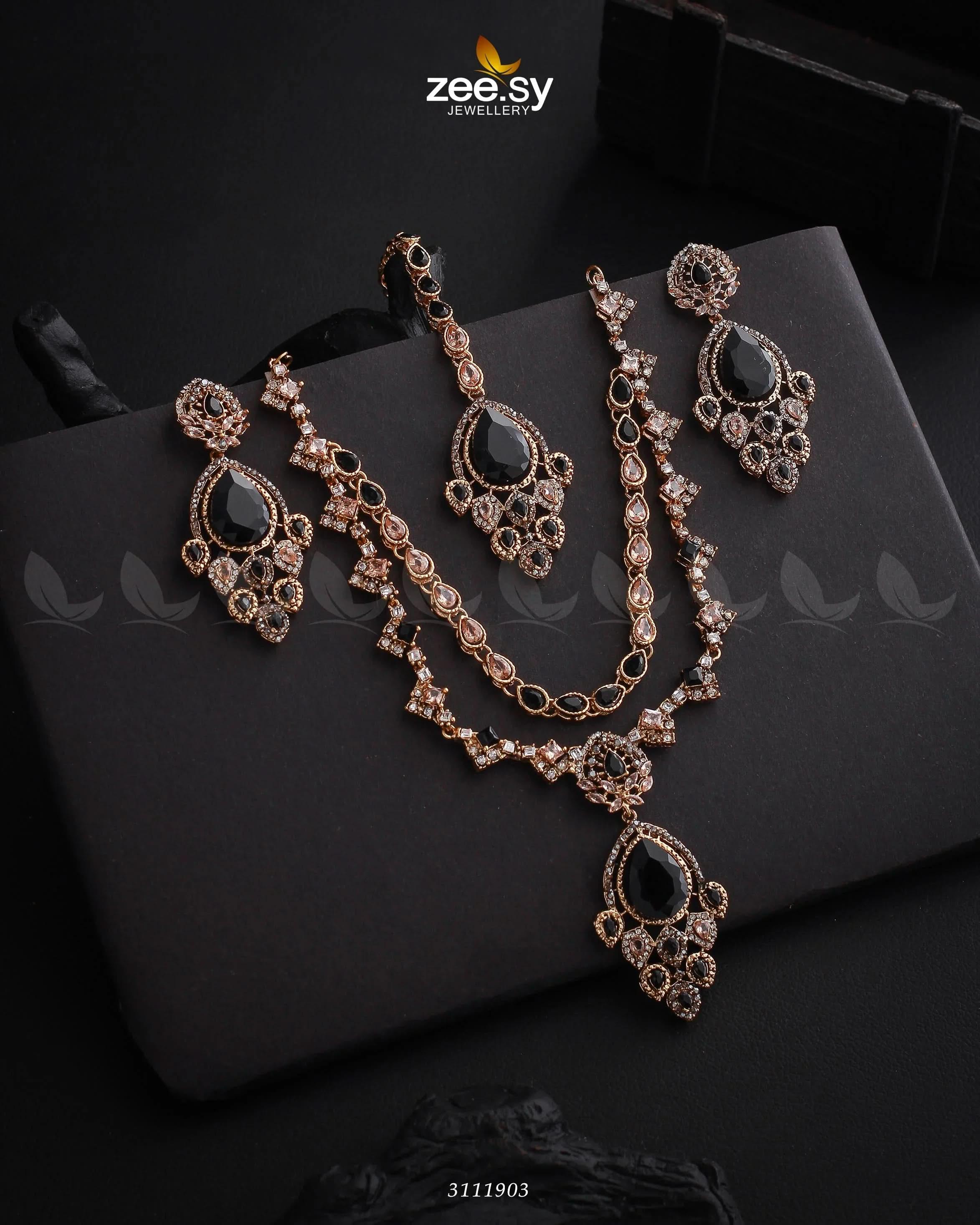 Sushmita Necklace Set - Zeesy.pk