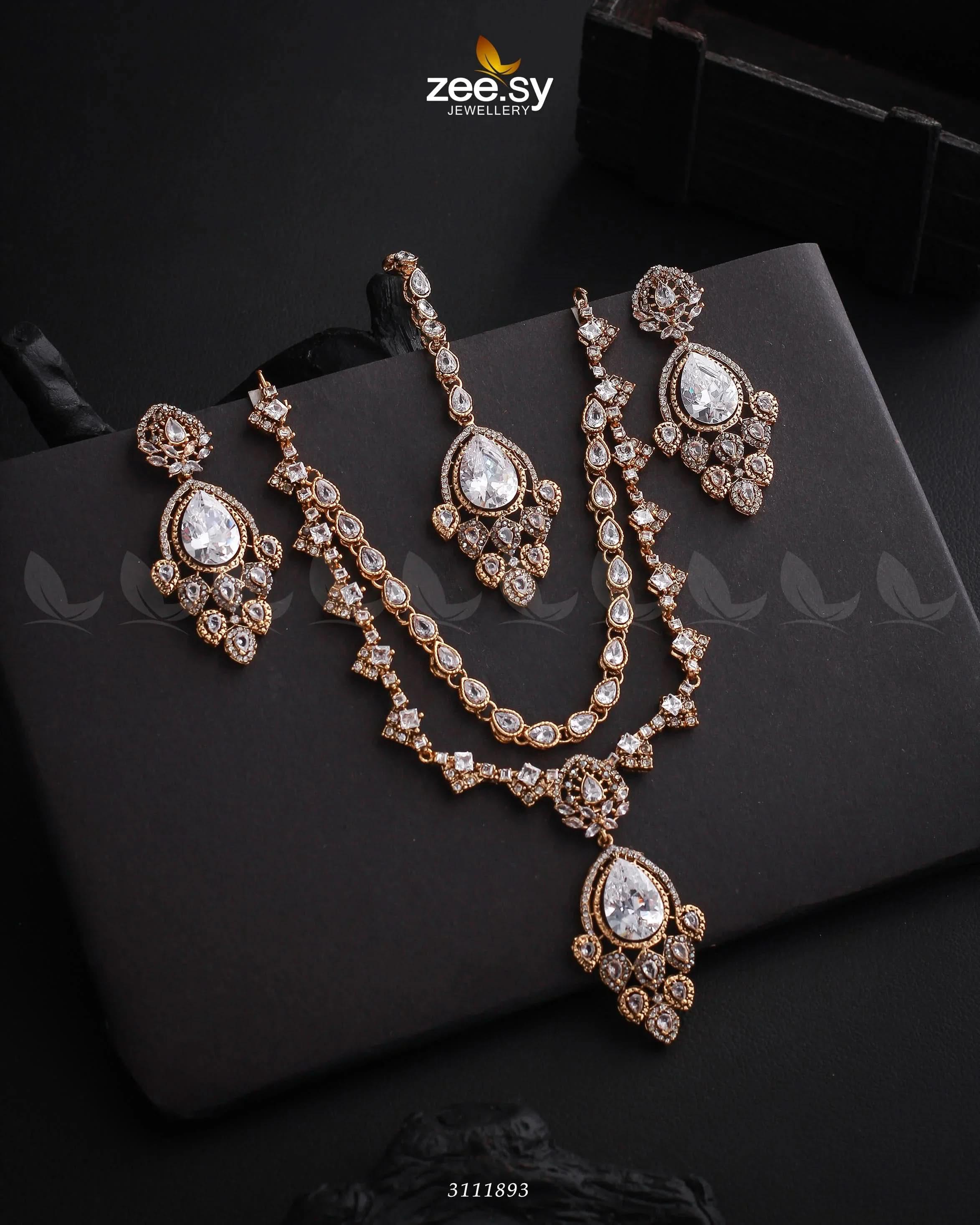 Sushmita Necklace Set - Zeesy.pk