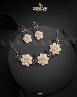 Classic Necklace Set Golden Black Necklace Sets - Zeesy Jewellery Pakistan | Premium Artificial & Imitation Jewellery