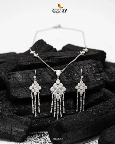 Tonel Oval Gem Wreath Necklace Set Silver Necklace Sets - Zeesy Jewellery Pakistan | Premium Artificial & Imitation Jewellery