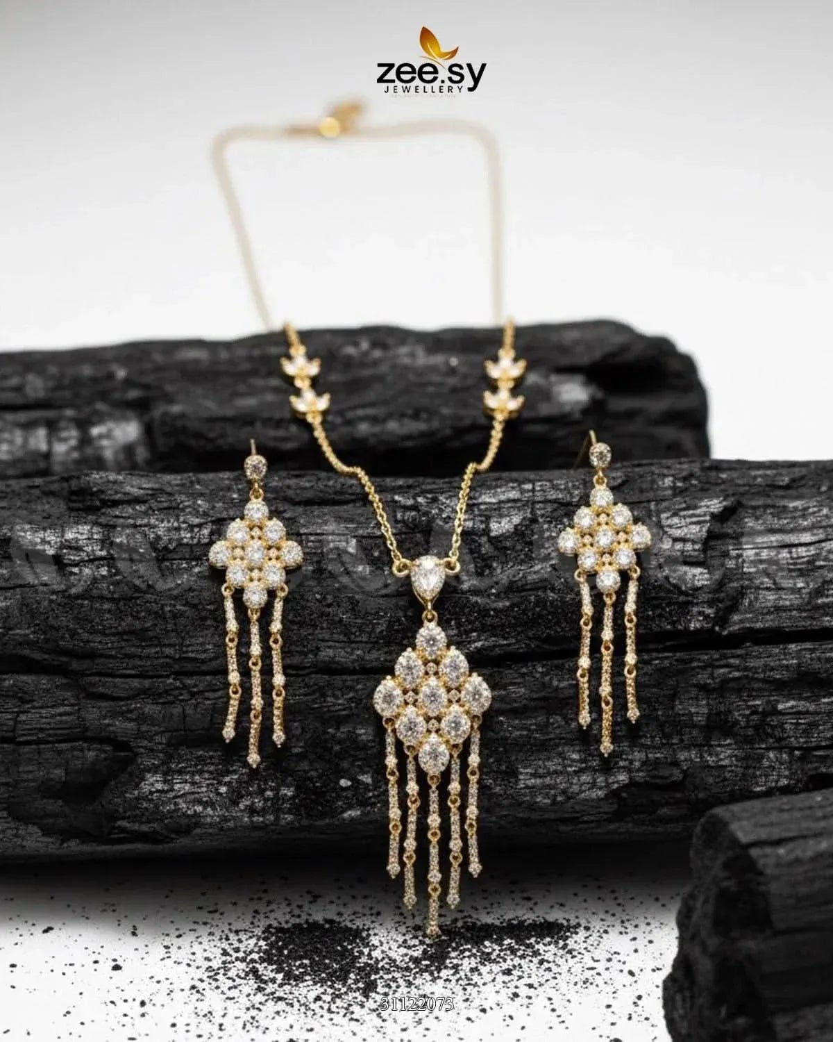 Tonel Oval Gem Wreath Necklace Set Golden Necklace Sets - Zeesy Jewellery Pakistan | Premium Artificial & Imitation Jewellery