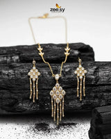 Tonel Oval Gem Wreath Necklace Set Golden Necklace Sets - Zeesy Jewellery Pakistan | Premium Artificial & Imitation Jewellery