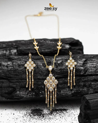 Tonel Oval Gem Wreath Necklace Set Golden Necklace Sets - Zeesy Jewellery Pakistan | Premium Artificial & Imitation Jewellery