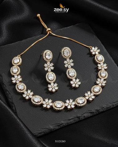 Regal Diamond Flower Necklace Set Golden White Necklace Sets - Zeesy Jewellery Pakistan | Premium Artificial & Imitation Jewellery