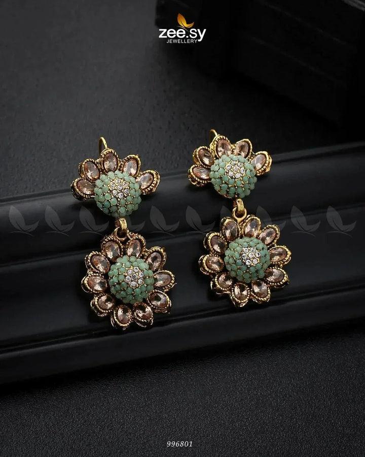 Alstroemeria Necklace set Necklace Sets - Zeesy Jewellery Pakistan | Premium Artificial & Imitation Jewellery
