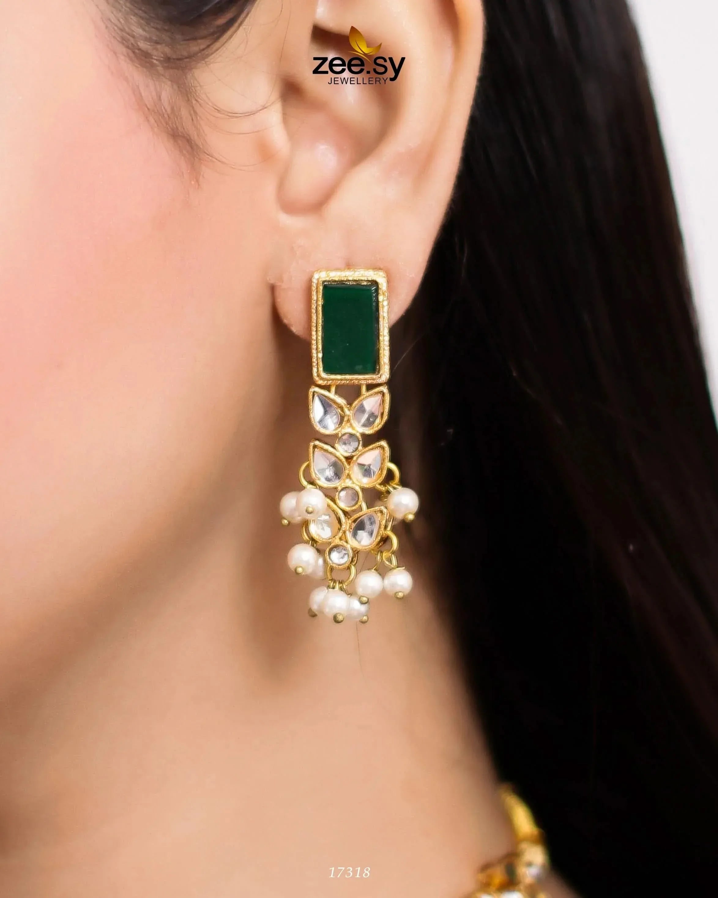 Stunning Necklace - Zeesy.pk