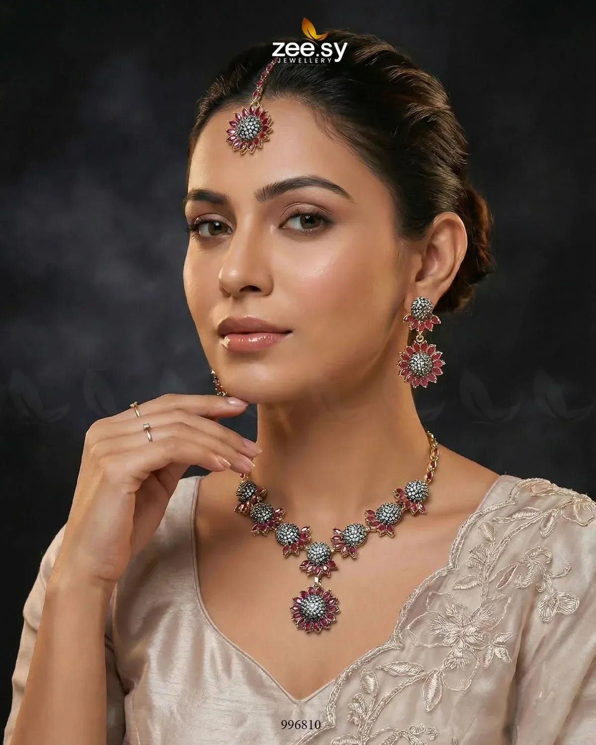 Aquilegia Necklace Set Necklace Sets - Zeesy Jewellery Pakistan | Premium Artificial & Imitation Jewellery