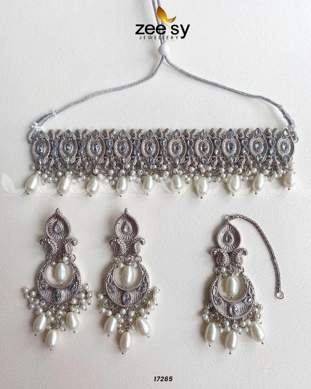 Aura Necklace Set - Zeesy.pk