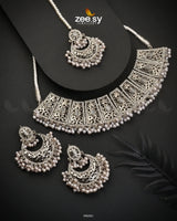 Ornamented Necklace Set - Zeesy.pk