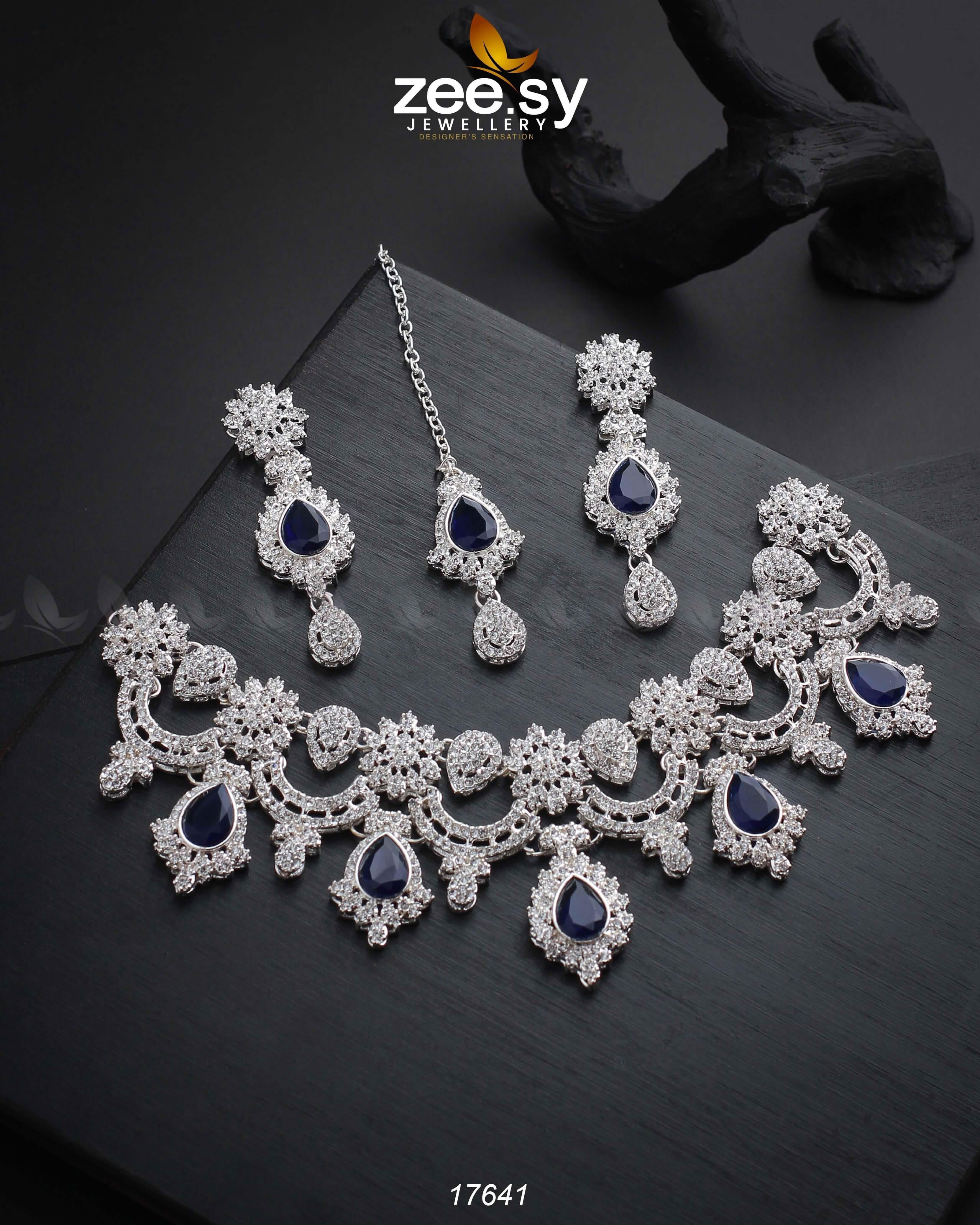 Aether Necklace - Zeesy.pk