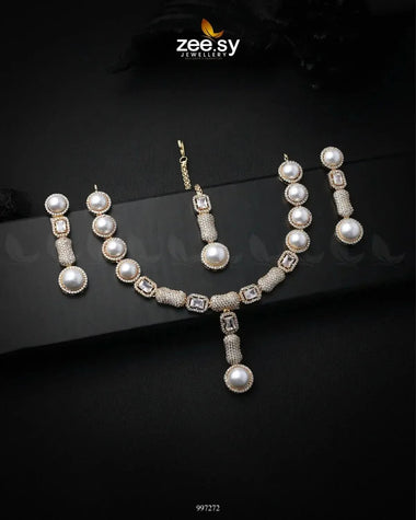 Eclips Necklace Set Golden Necklace Sets - Zeesy Jewellery Pakistan | Premium Artificial & Imitation Jewellery