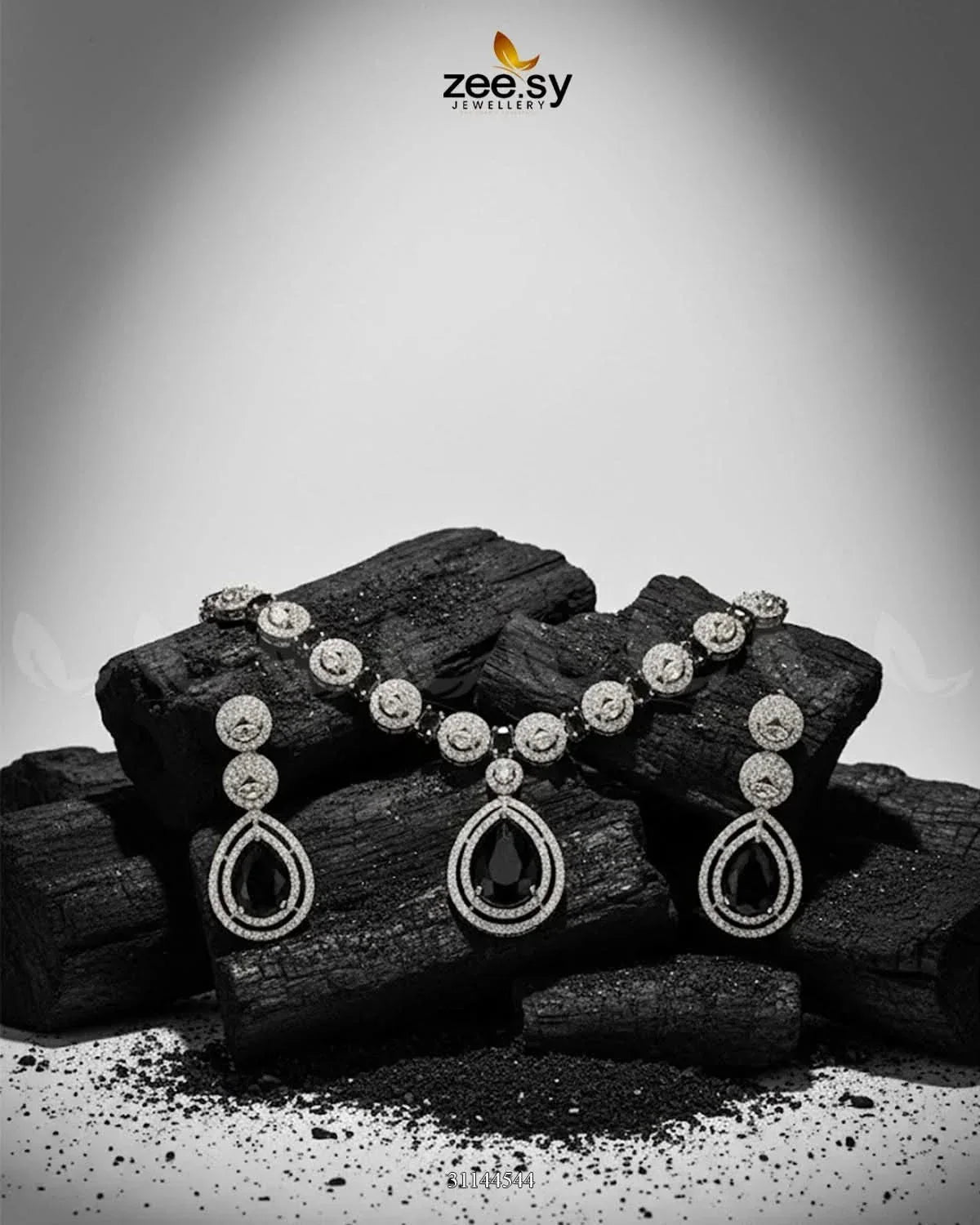 Elegant Heart Cluster Necklace Set Necklace Sets - Zeesy Jewellery Pakistan | Premium Artificial & Imitation Jewellery