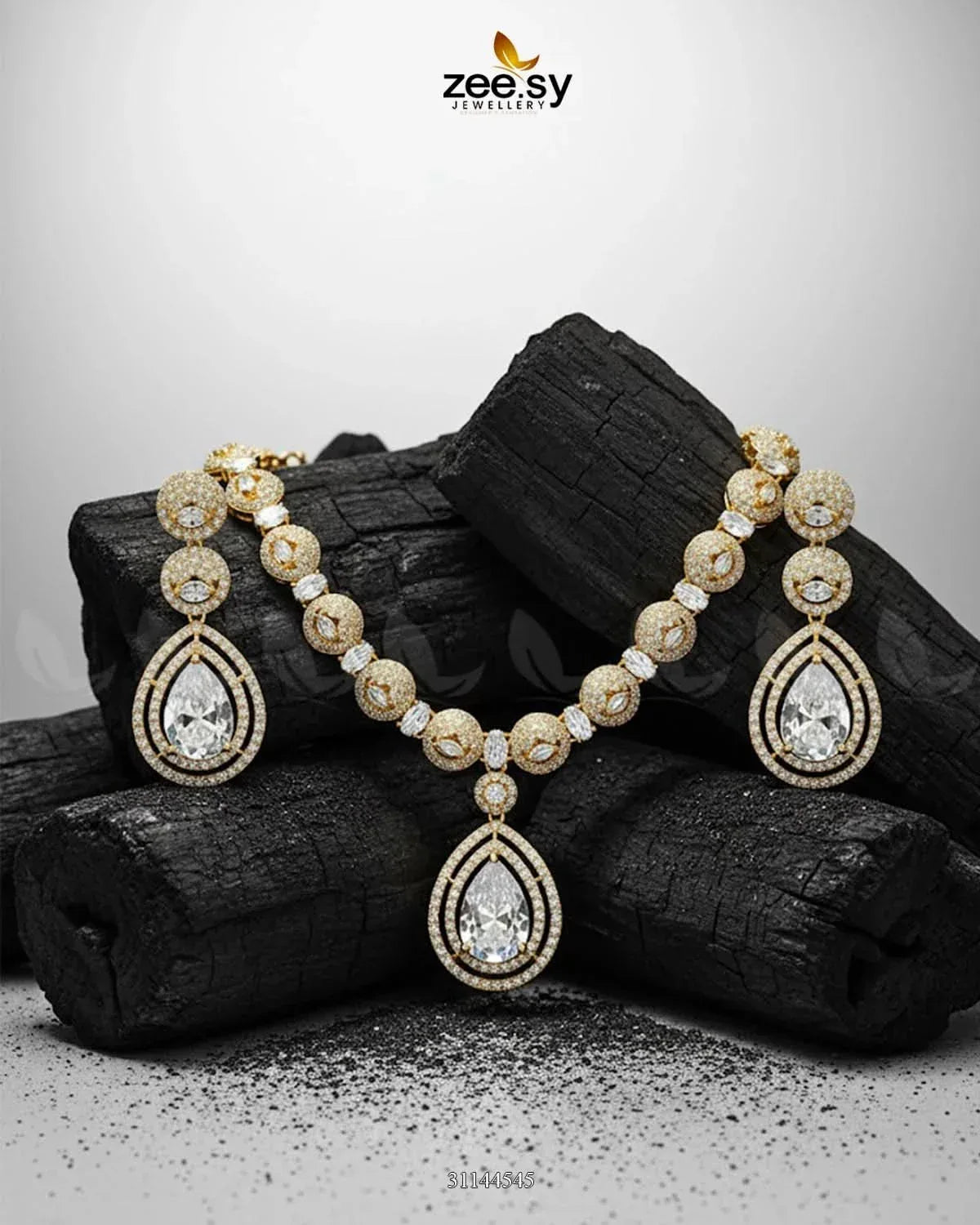 Elegant Heart Cluster Necklace Set Necklace Sets - Zeesy Jewellery Pakistan | Premium Artificial & Imitation Jewellery