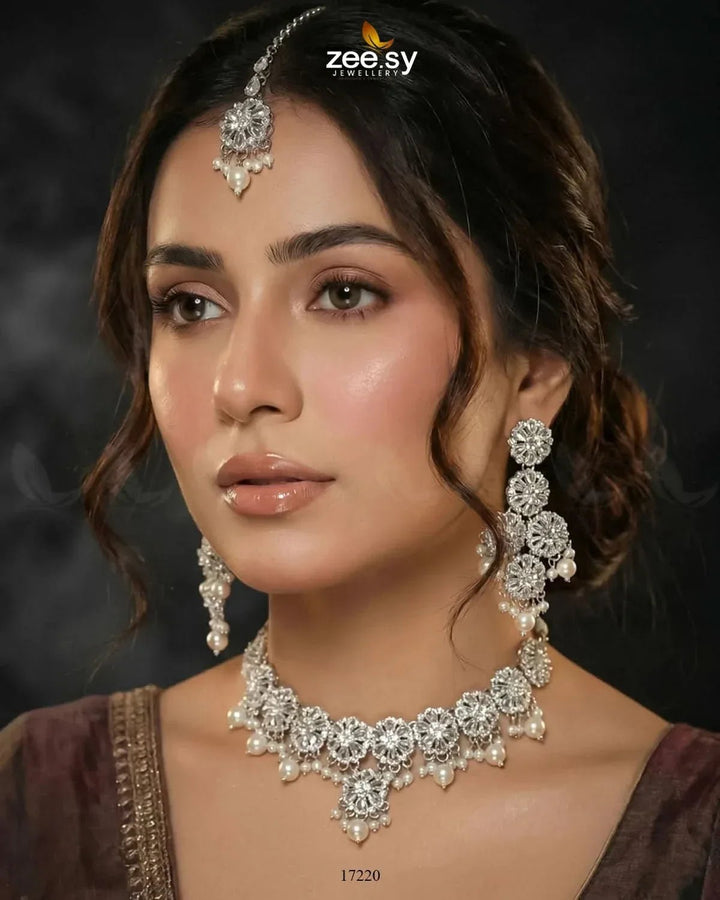 Magnolia Glimmer Necklace Necklace Sets - Zeesy Jewellery Pakistan | Premium Artificial & Imitation Jewellery