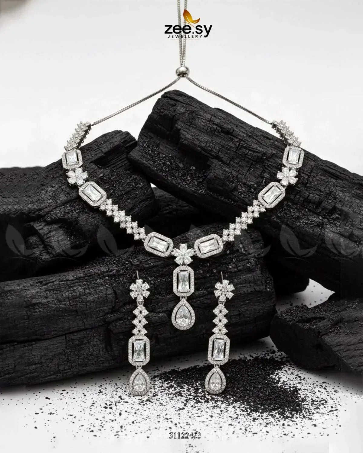 Destiny's Grand Oval Necklace Set Silver White Necklace Sets - Zeesy Jewellery Pakistan | Premium Artificial & Imitation Jewellery