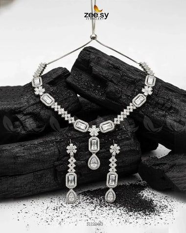 Destiny's Grand Oval Necklace Set Silver White Necklace Sets - Zeesy Jewellery Pakistan | Premium Artificial & Imitation Jewellery