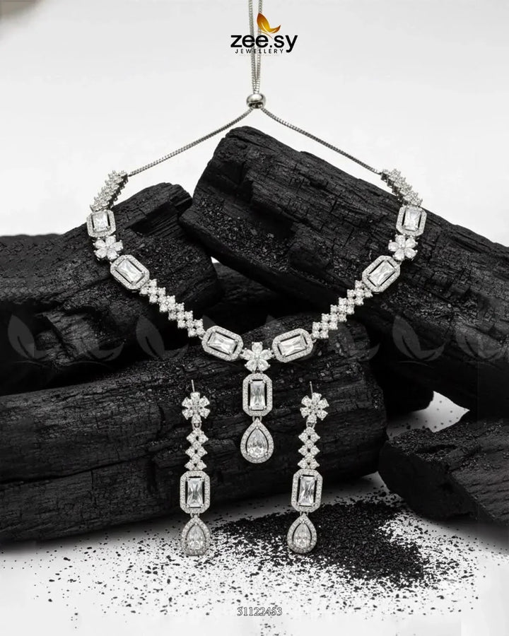 Destiny's Grand Oval Necklace Set Silver White Necklace Sets - Zeesy Jewellery Pakistan | Premium Artificial & Imitation Jewellery