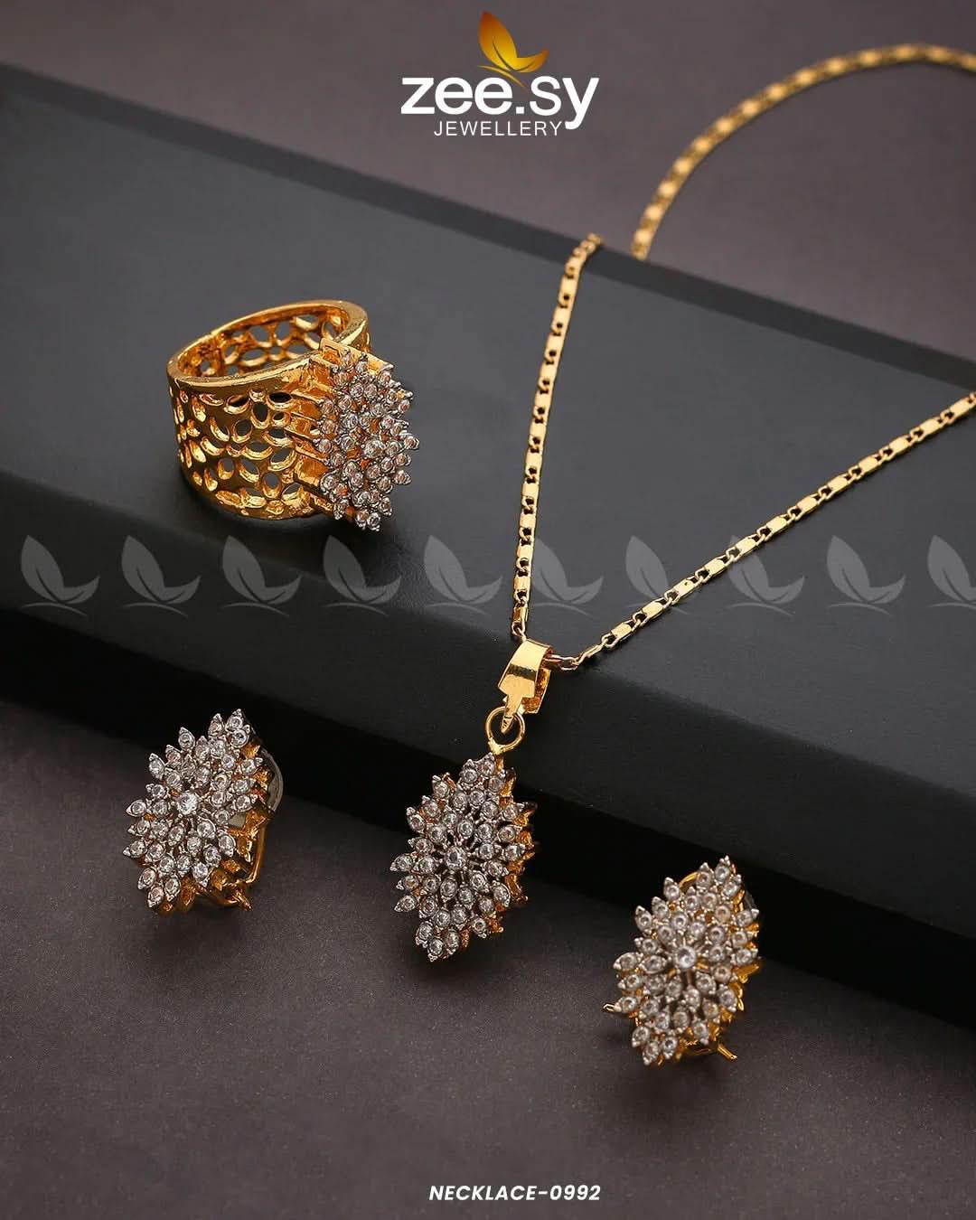 Rosette Cluster Ring Pendant Set - Zeesy.pk