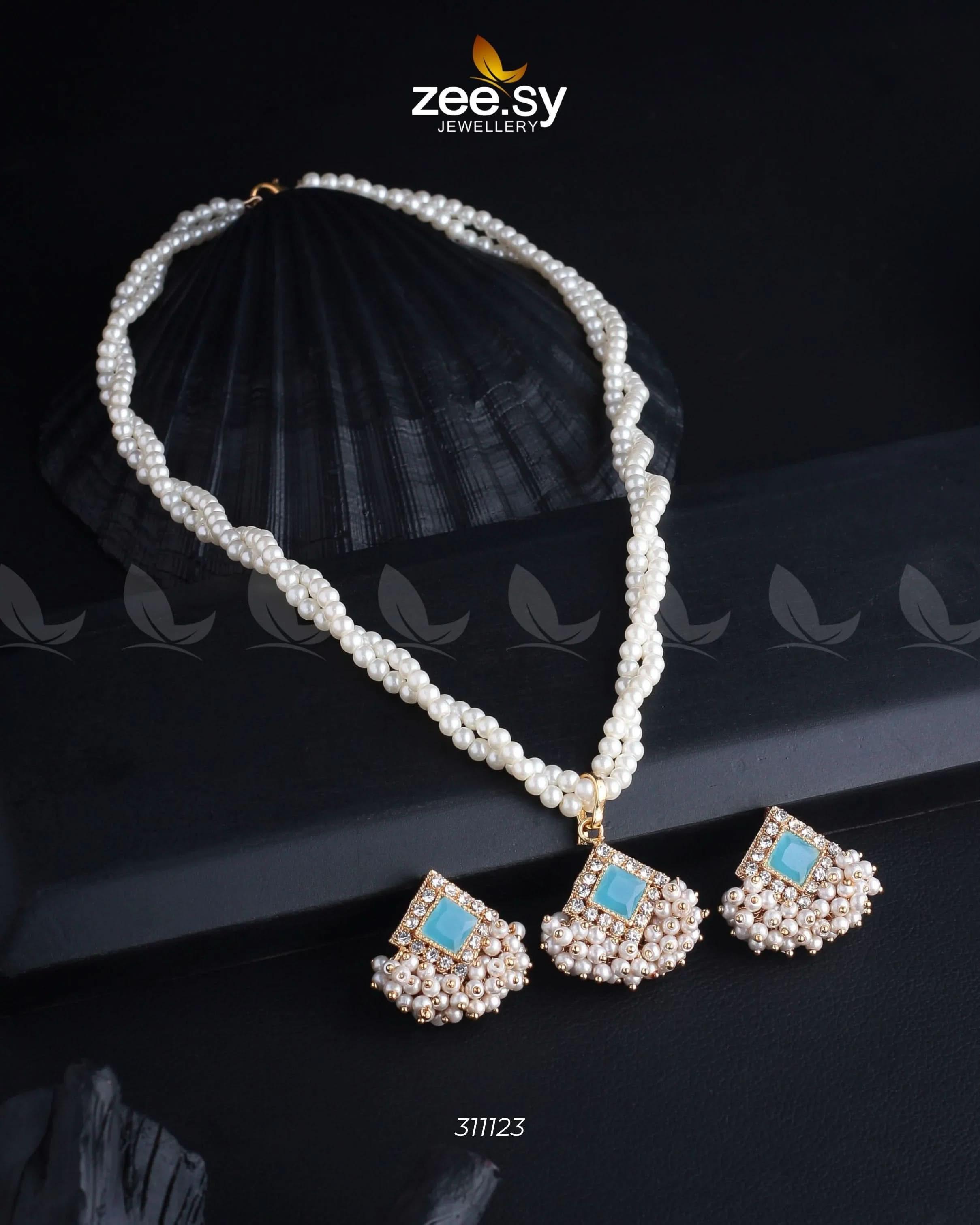 Pendant Necklace - Zeesy.pk