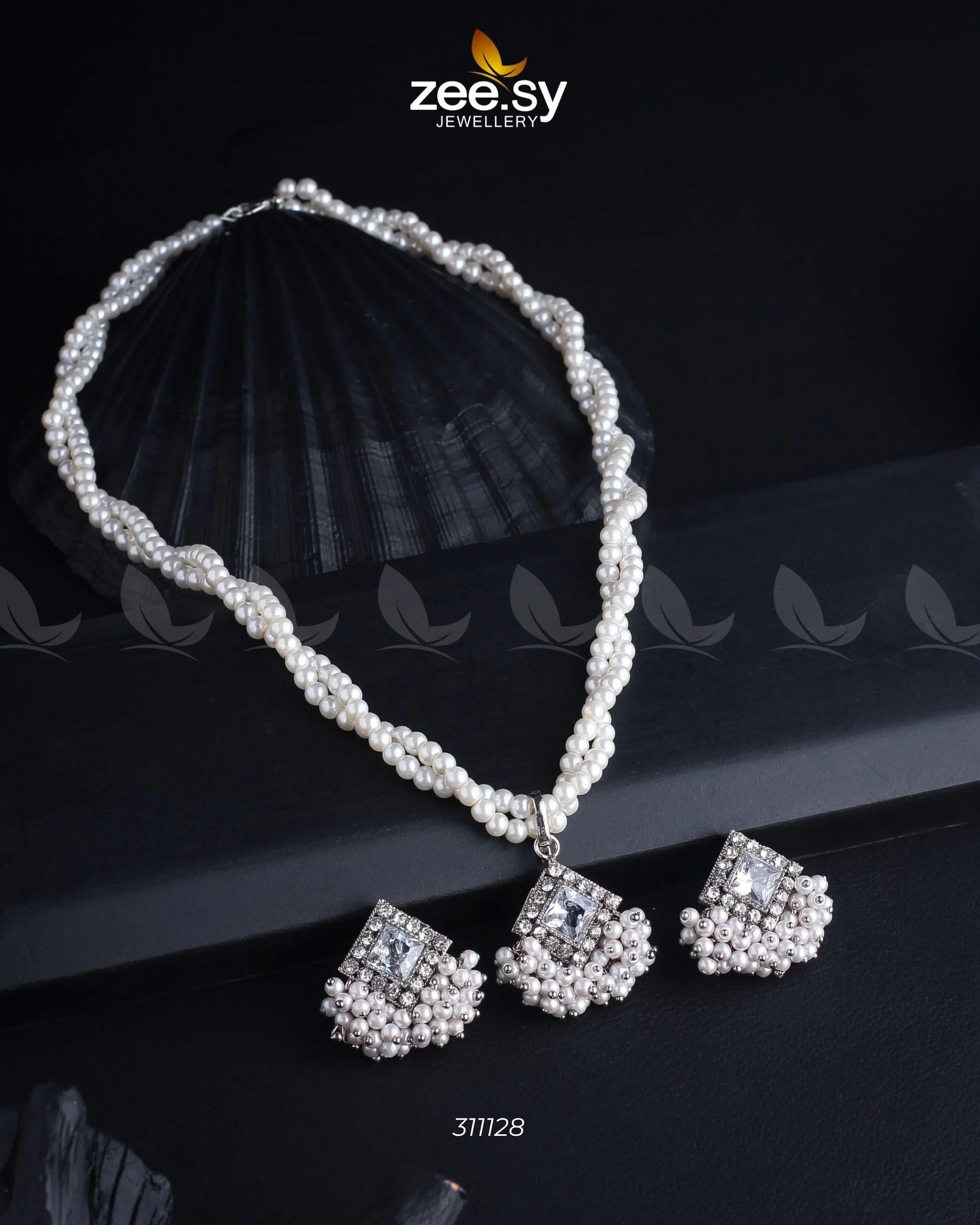 Pendant Necklace - Zeesy.pk