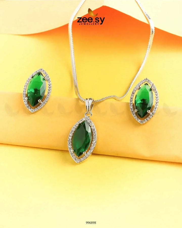 Verdant leafy Pendant Set Emerald Green Pendant - Zeesy Jewellery Pakistan | Premium Artificial & Imitation Jewellery