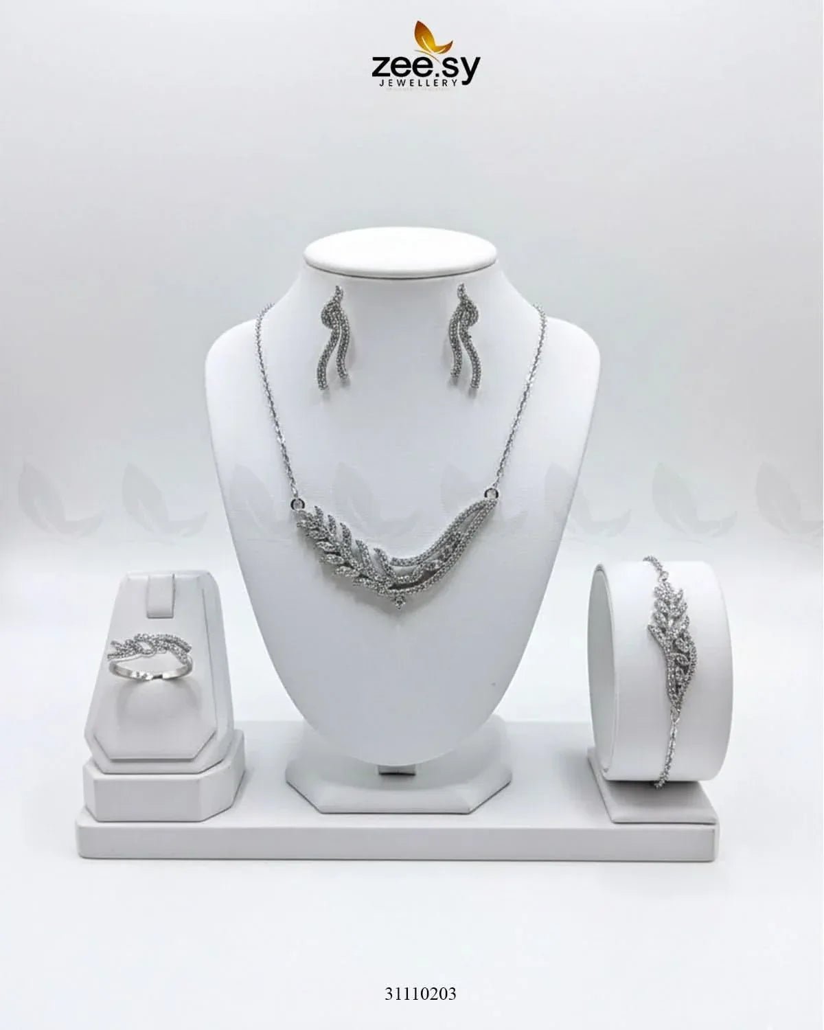 Linnet Pendant Set - Zeesy.pk