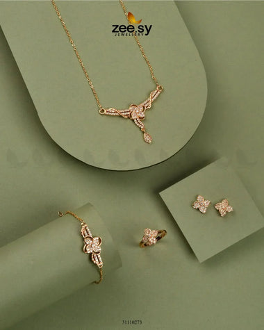 Nivia Pendant Gold Pendant - Zeesy Jewellery Pakistan | Premium Artificial & Imitation Jewellery
