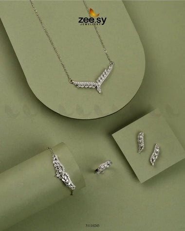 Orlaith Pendant Silver Pendant - Zeesy Jewellery Pakistan | Premium Artificial & Imitation Jewellery