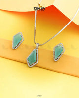 Gladiolus Pendant Set - Zeesy.pk