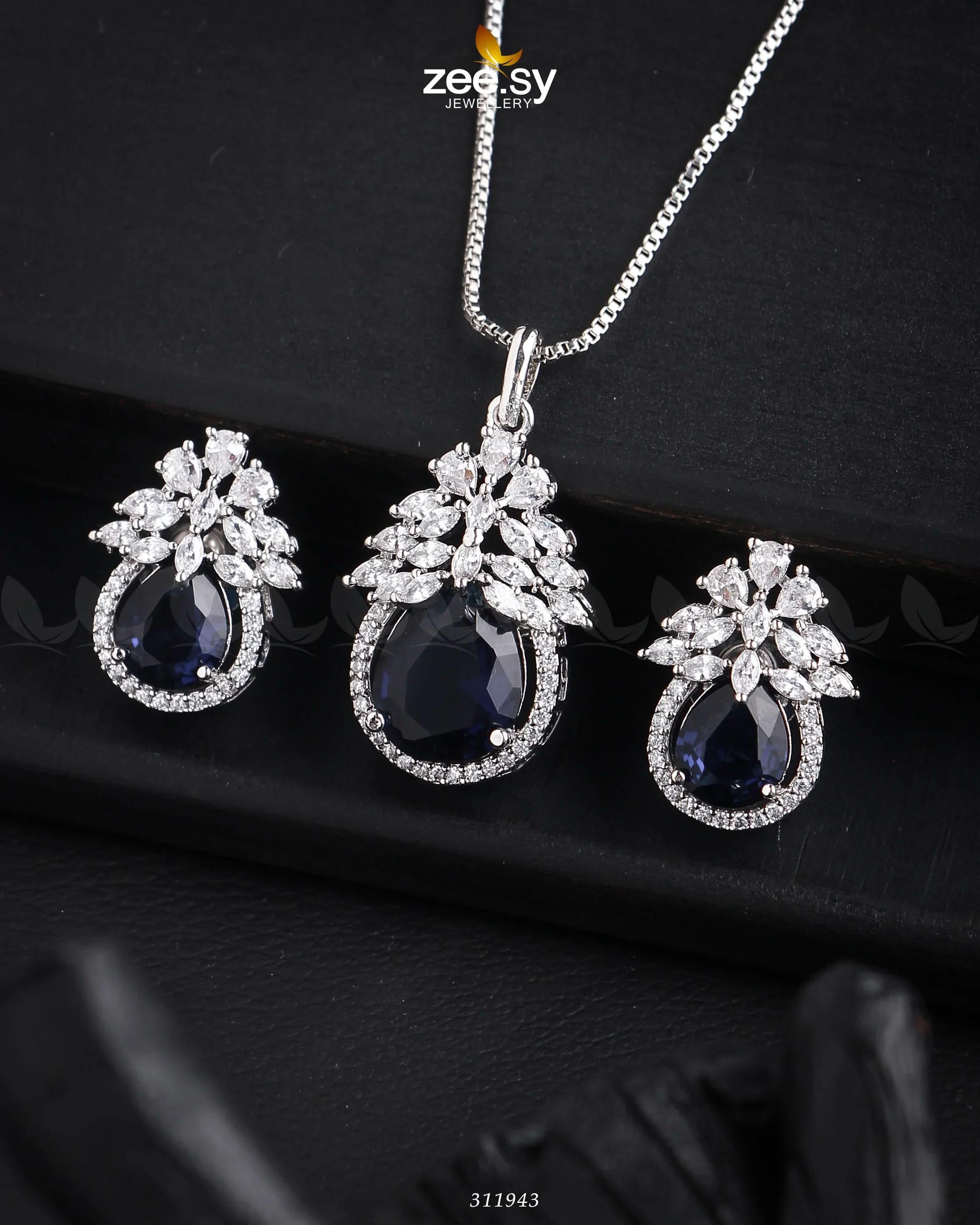 Zara's Pendant Set - Zeesy.pk