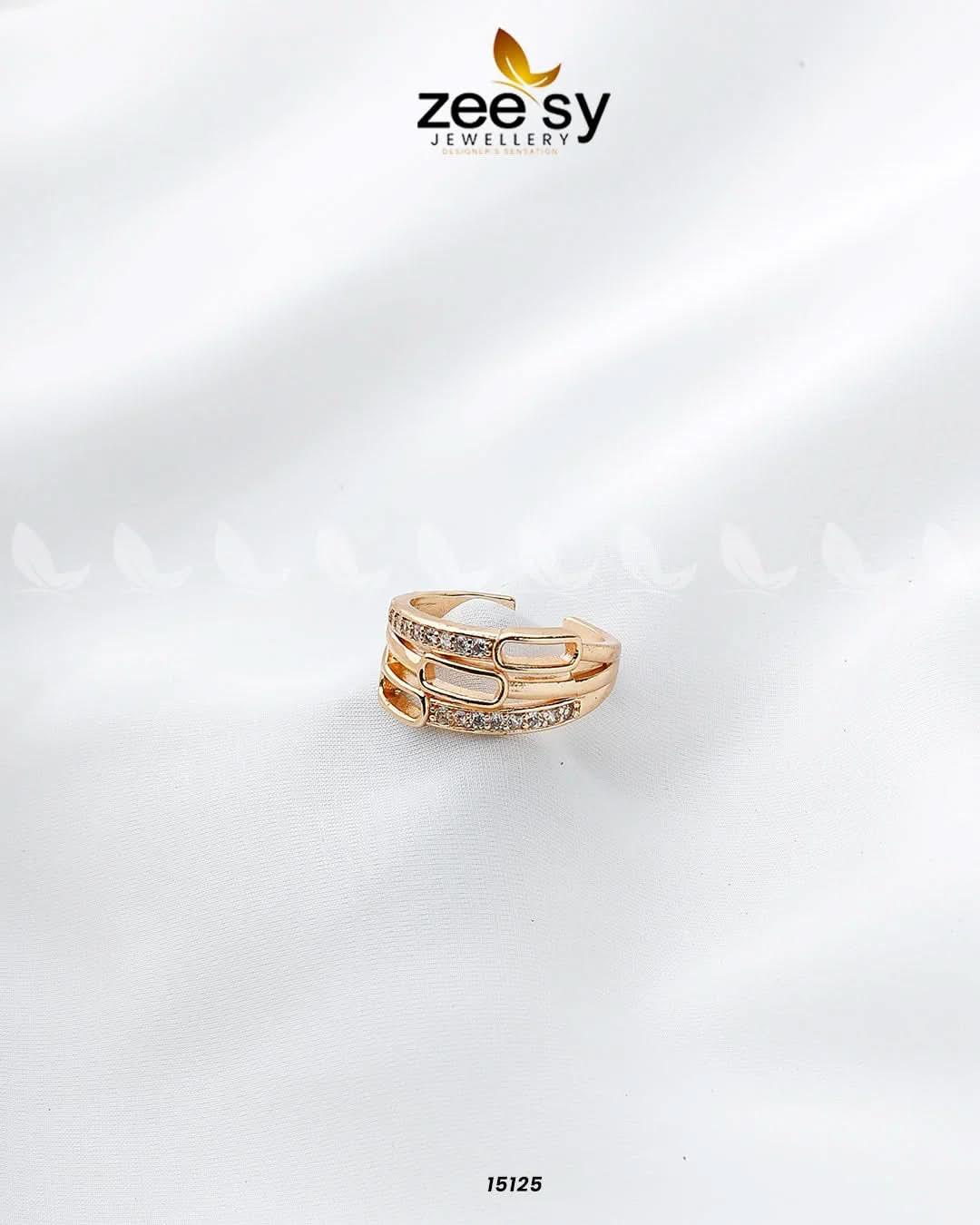 Edgy Ring - Zeesy.pk
