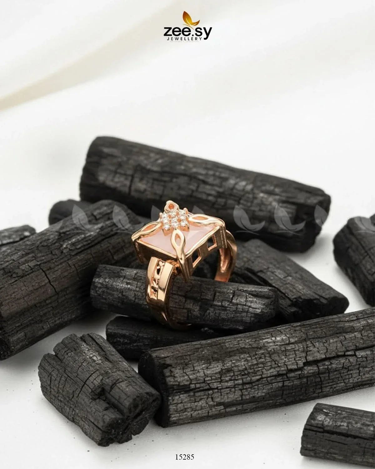 Solstice Ring - Zeesy.pk