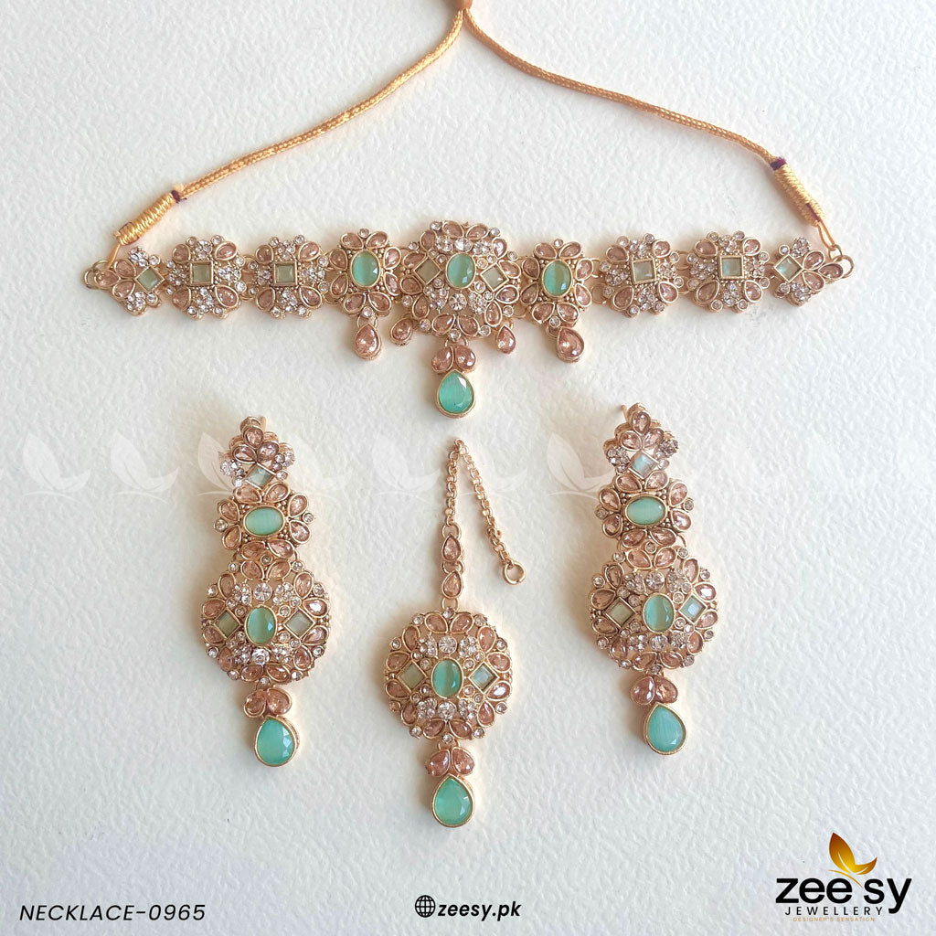 NECKLACE 0965 mint green