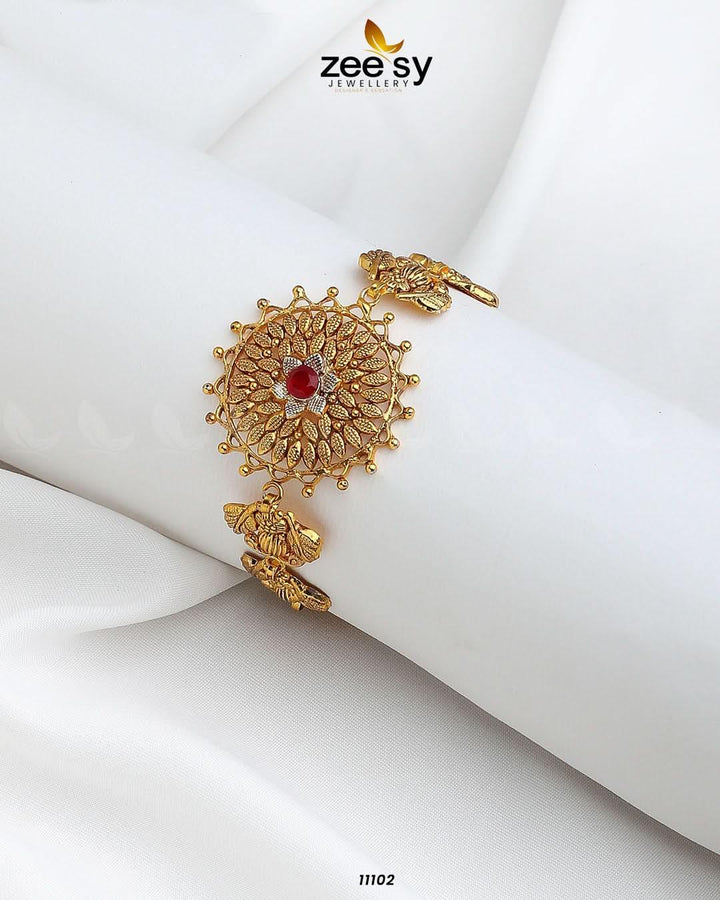 Grace Bracelet Red Bracelet - Zeesy Jewellery Pakistan | Premium Artificial & Imitation Jewellery